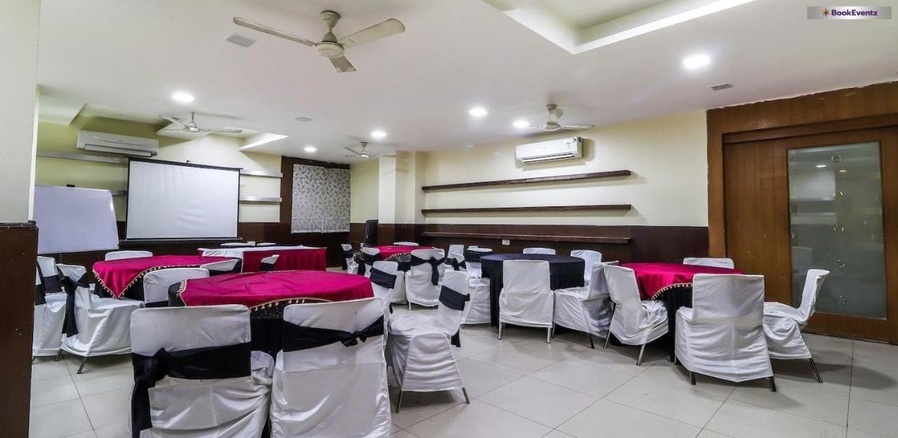 Hotel Mandakini Plaza Kanpur Exterior photo